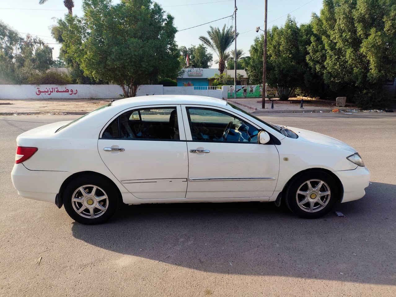 السلام عليكم سياره بي واي دي 2011 محرك وكير مابيهن شي شغالات صدر 80%
تبريده شغال وخير من الله
جان بيه خياسات وسويتهن وموجود الصور مالتهن 
بيه ضربه شوب بلبنيد مبينه بلصوره وصلغ جاملخ امامي عكس السايق 
السعر 50 وبيه مجال حك الجديه الاستفسار اتصل ***********
