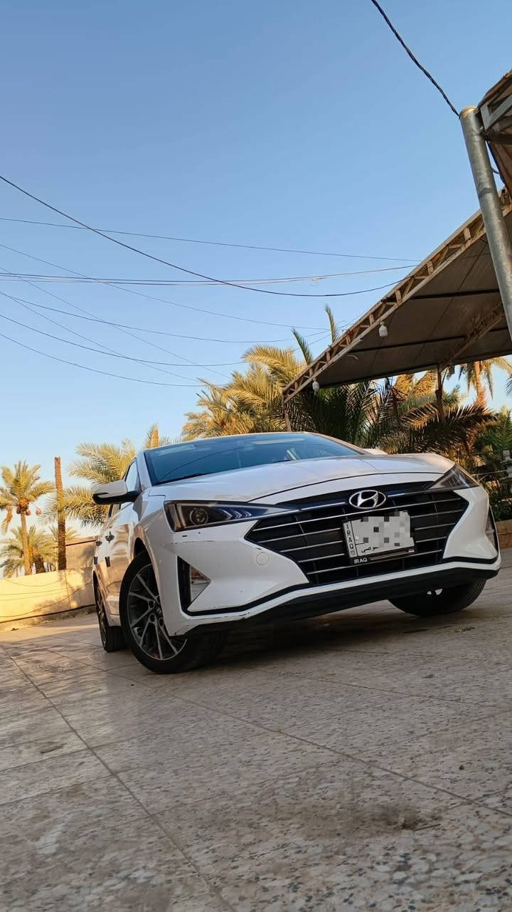سلام عليكم 
الانترا للبيع موديل 2019
رقم كربلاء مميز 
سيارة كفاله 
سيارة فول واحد ع واحد 
مال بيت الله شاهد استخدام شخصي 
ماشيه 114 ألف 
السعر  : 160 وبيها مجال 
المكان  : كربلاء الهندية 
للإتصال ***********
