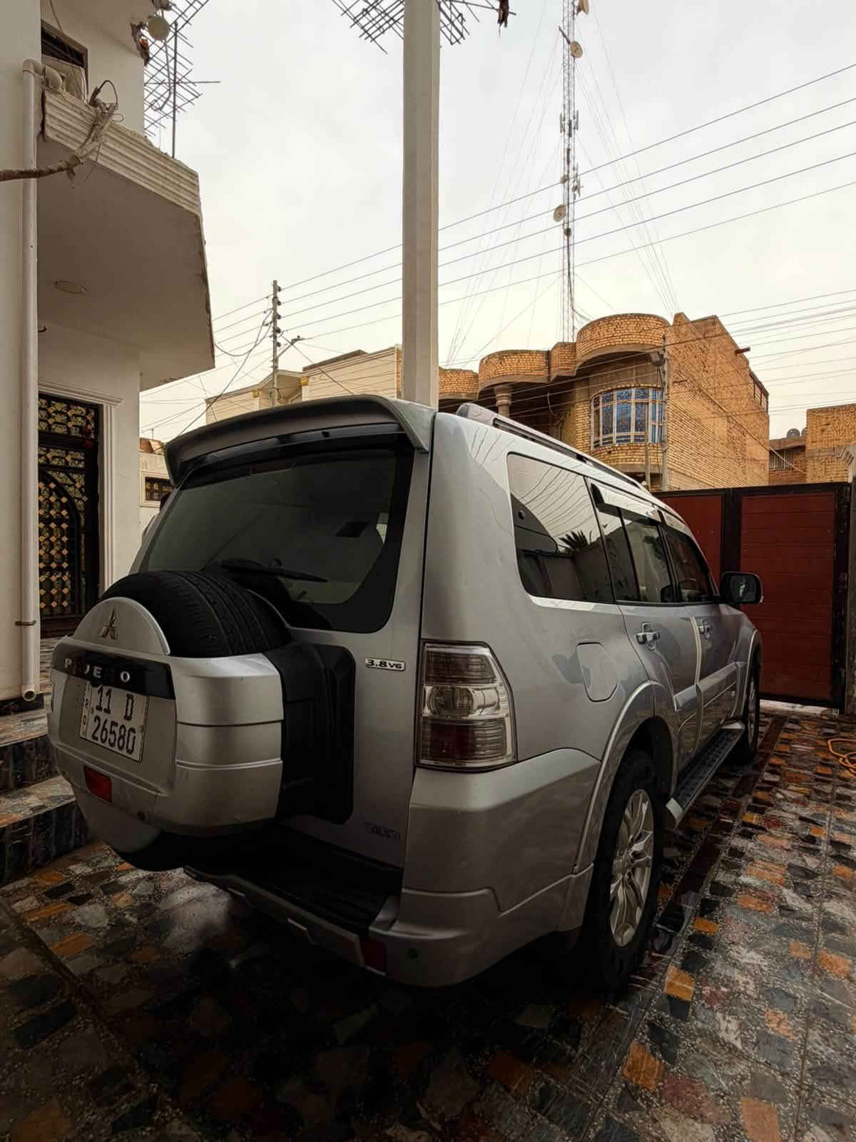 للبيع فقط 🏷️🏷️🏷️
بدون مرواس 
متسيوبيشي باجيرو مديل ٢٠١٢رقم بغداد جديد فحص وهزه وغرامه كل جديد تحويل مابشر بسمي 
حجم مكينه ٣٨٠٠/كير ٥ نمر 
فول مواصفات 
فتحه /تحكم ستيرن/دمام /حساس خلفي /لد ضبابي 
دفلوك
مكانين بارد + رصعات 
تبريد خلفي امامي 
حداديه عام ١٠٠٪؜ عام كامل تبديل
منظومه الوقود كامل تبديل عام 
بدون كل نقص #العيوب تنقيص دهن كل ١٠٠٠ كليو متر نص لتر بدون بخار بدون دخان # تخاير بتشغيل بعد تشغيله الصباح # وجود خنگه متقطعة تروح وتجي بدعست البانزين فقط وشكرا لكم 
السعر ١٣٨ ورقه مجال جدا قليلل
العنوان البصره /***********
