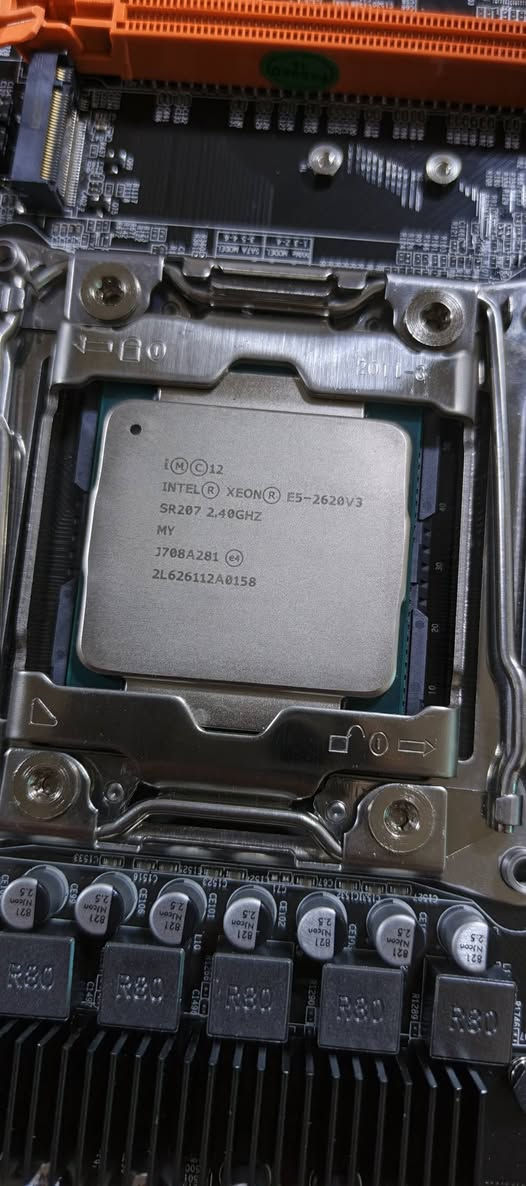 السلام عليكم
بيع مستعجل
تجميعة pc  قابلة للتطوير من كل النواحي
هارد  512  نوع m. 2 
Ram  16 ddr4
4سلوت رام يعني تكدر تضيف لحد 256g رام
كارت شاشة 4g invidea 550ti
معالج intel xion v12
مذر بورد x99
كيس  نوع  victor rgb 4 fan
كولر rgb
السعر ٤٢٠ الف قابل للتفاوض 
الاتصال بالرقم ***********

