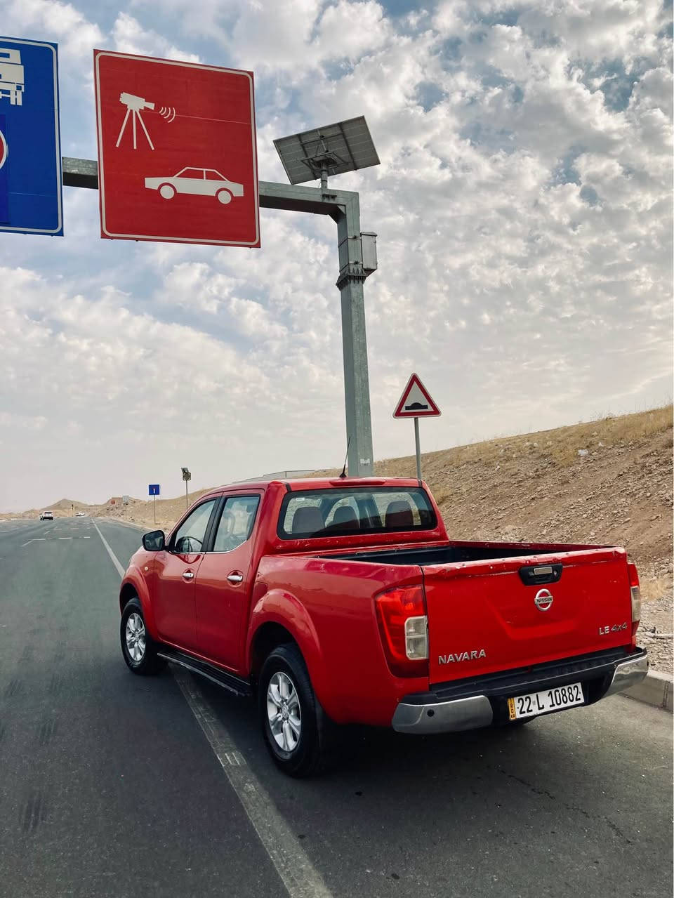 Nissan Navara 4~4 

٢٠١٦ دوو پار چە بۆیاغە فوول فوول مواسەفاتە دەبل ئکسل قفل ئکسل  فوول مواسەفات گێڕ مەکینە تەحویل غرامە بەشەرت سەیارەکی جوان و بێ کێشەیە
*********** أربيل, العراق
