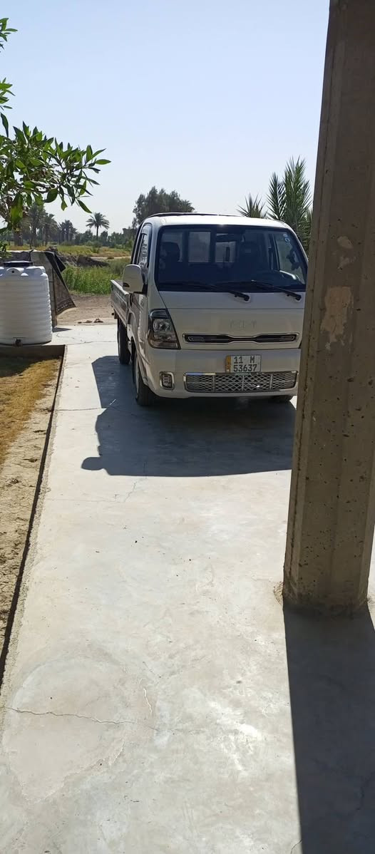 سلام عليكم كية موديل 25 للبيع رقم بغداد نكليزي سنوية مجدد لل 30 سيارة بحالت وكالة اخت زيرو كفالة عامة السعر 165 رجائن لمو شراي ليتصل ***********  سيارة ماشي 32 الف
