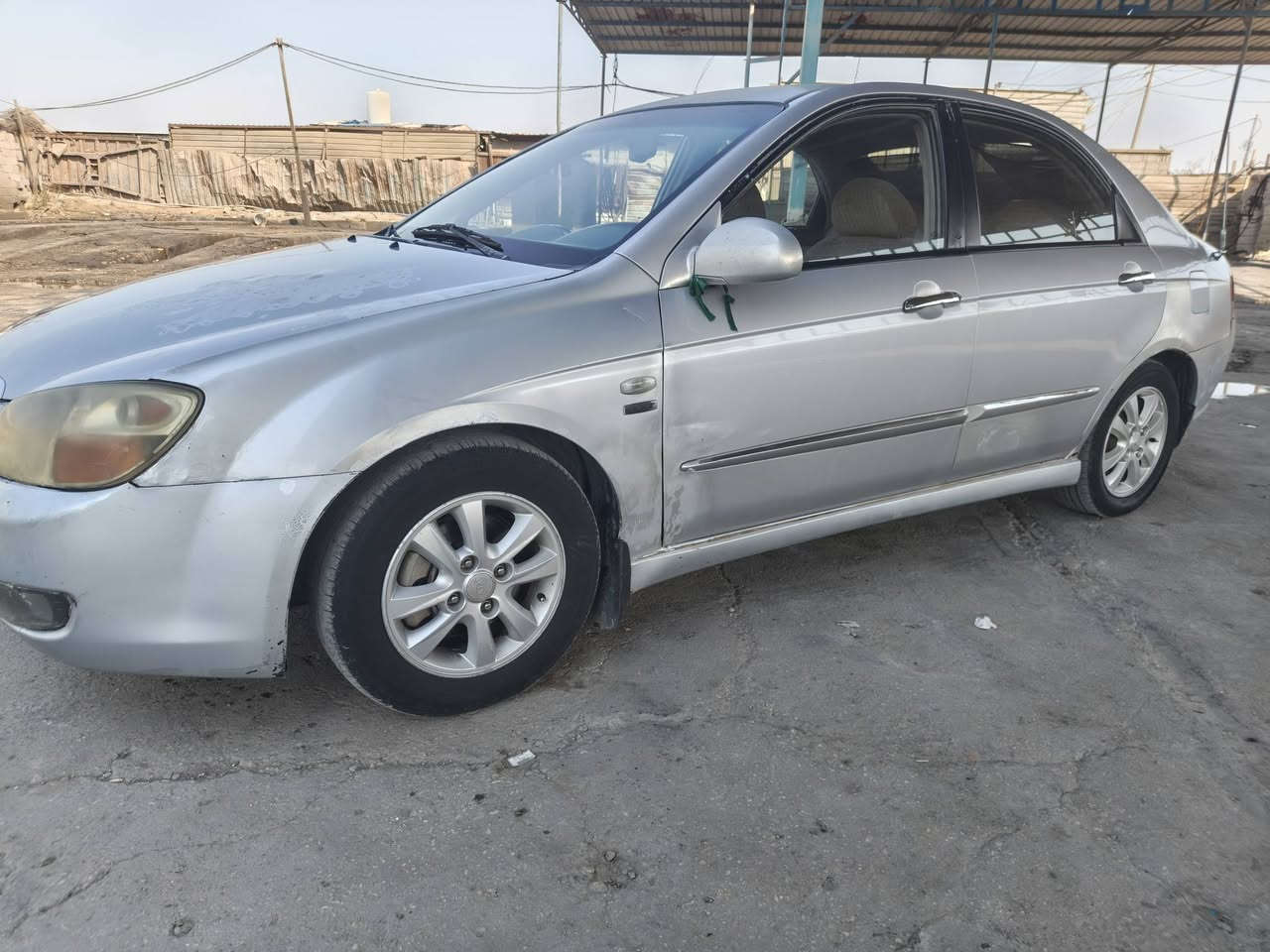 سيراتو 2007 مكينه 1600 مكينه وكير جدد 
تبريد شغال بيه طخه بالجاملغ الخلفي امبين بالصور وبيه صبغ حزام رقم بغداد انكليزي والمالك بكربلاء السعر 65 
***********
