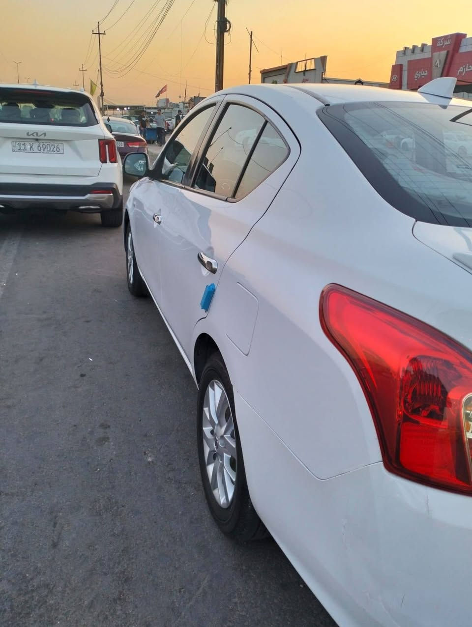 سلام عليكم نيسان سني  ٢٠٢٤ كفاله السيارة هنديه ربع جام كهرباء بيها بارد بل باب سايق وبل جاملغ بل خشم تكوين غير هاي السيارة كفاله سيارة جاهزة مانقصها برغي تريد تحويل تريد وكاله بكيفك بكاني بغداد شعب شارع صحه  مكلف بل نشر هاذ رقم صاحب السيارة ***********
رقم أربيل الدولي السعر ١١٥
