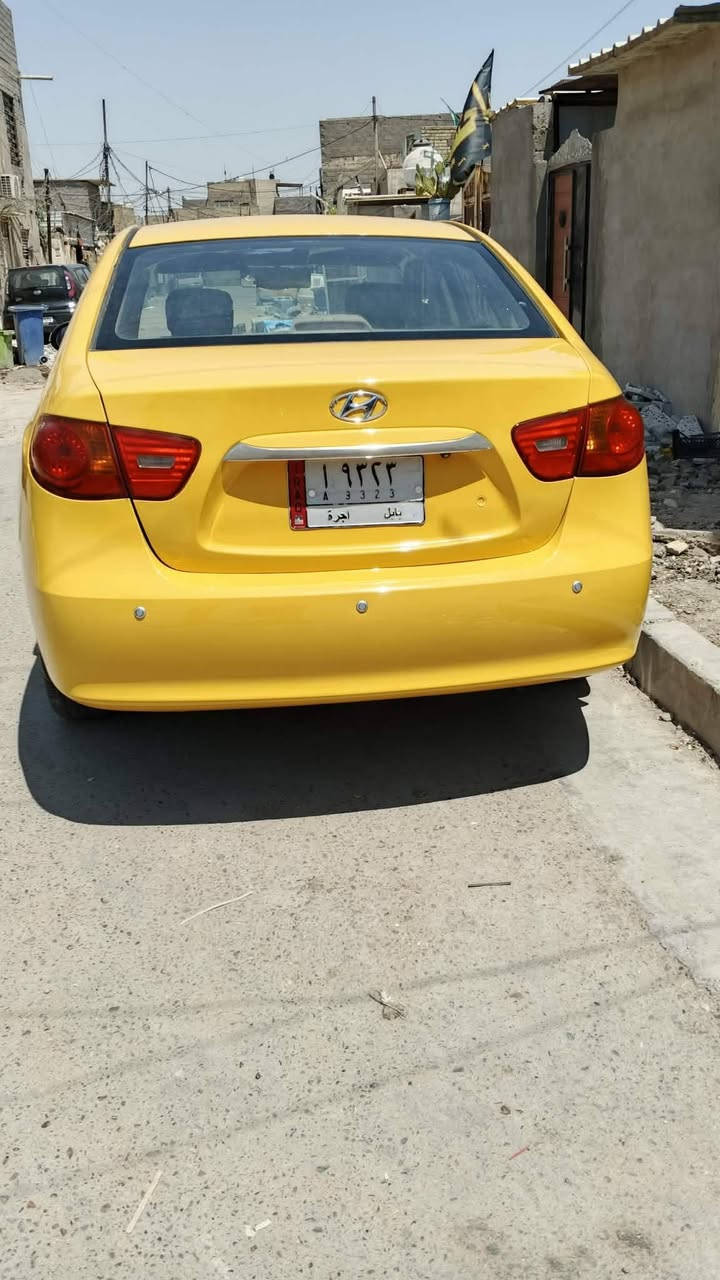 السلام عليكم النترا خليجي محرك ١٦٠٠  مديل ٢٠١١ مكفوله محرك حاويه جديد ومنضومه تبريد شركه اصليه وحداديه كامله ودوشمه جديده ويل كب اشاير بل مري اربعه دسك وشاشه وكامره سياره متعوب عليها مال جناي رقمها مميز بابل مشروع وطني السياره قديمه عندي وصبغتها قبل فتره سعرها ٩٧ ورقه مع المجال  لاستفسار وتساب او اتصال *********** او *********** مكنها بغداد ام الكبر والغزلان قرب تقاطع الكياره
