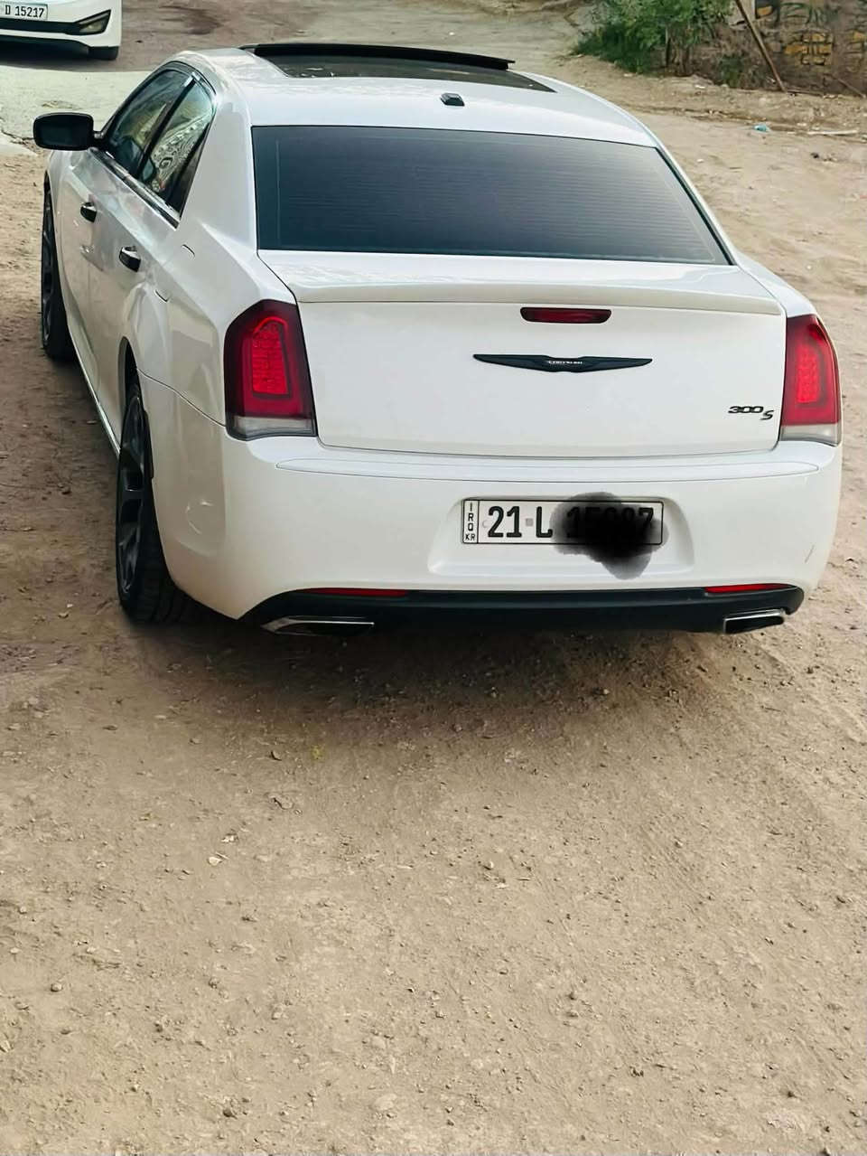 السلام عليكم كرايسلر 2015–S فوول مواصفات وارد كندي
رقم شمالي ب اسمي  وهاي النظافه ماشي95 mi  گير مكينه حداده تخم تاير تبريد كله شرط الفحص والوكاله والنظافه وبيها غرفه داخليه بعدهي بحالة الوكالة گد ما نظيفه ومعتني بيها ادامةهزه وسنويه جديده 
سنوية ب اسمي 
مواصفات السياره 

محرك :- ٦ سلندر ٣.٦ 
سقف بانو رام
‏‎تشغيل عن بعد ◽️
كشنات جلد S🔥
‏‎ كشنات تدفئه🌨️
‏‎كشنات كهرباءي 
كير ماوس 💎
‏‎بصمه بوب صندوق ✅
 شاشه كبير 📱
‏‎تحكمات استير‏‎
‏‎ويل حجم كبير ( 20)
السياره جديده بمعنى الكلمه طعم ونضافه ال18مابي اي نقص 
رقم سليمانيه سنويه  تحويل  مباشر ✅
عنوان سياره بابل 
استفسار  
***********
