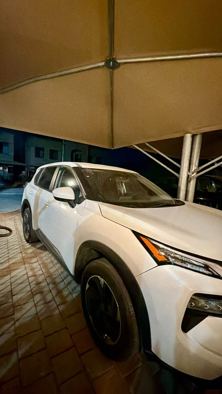 2024 
SV
1 پارجه سبغ 
شوين هه ولير  
                           *********** أربيل, العراق
