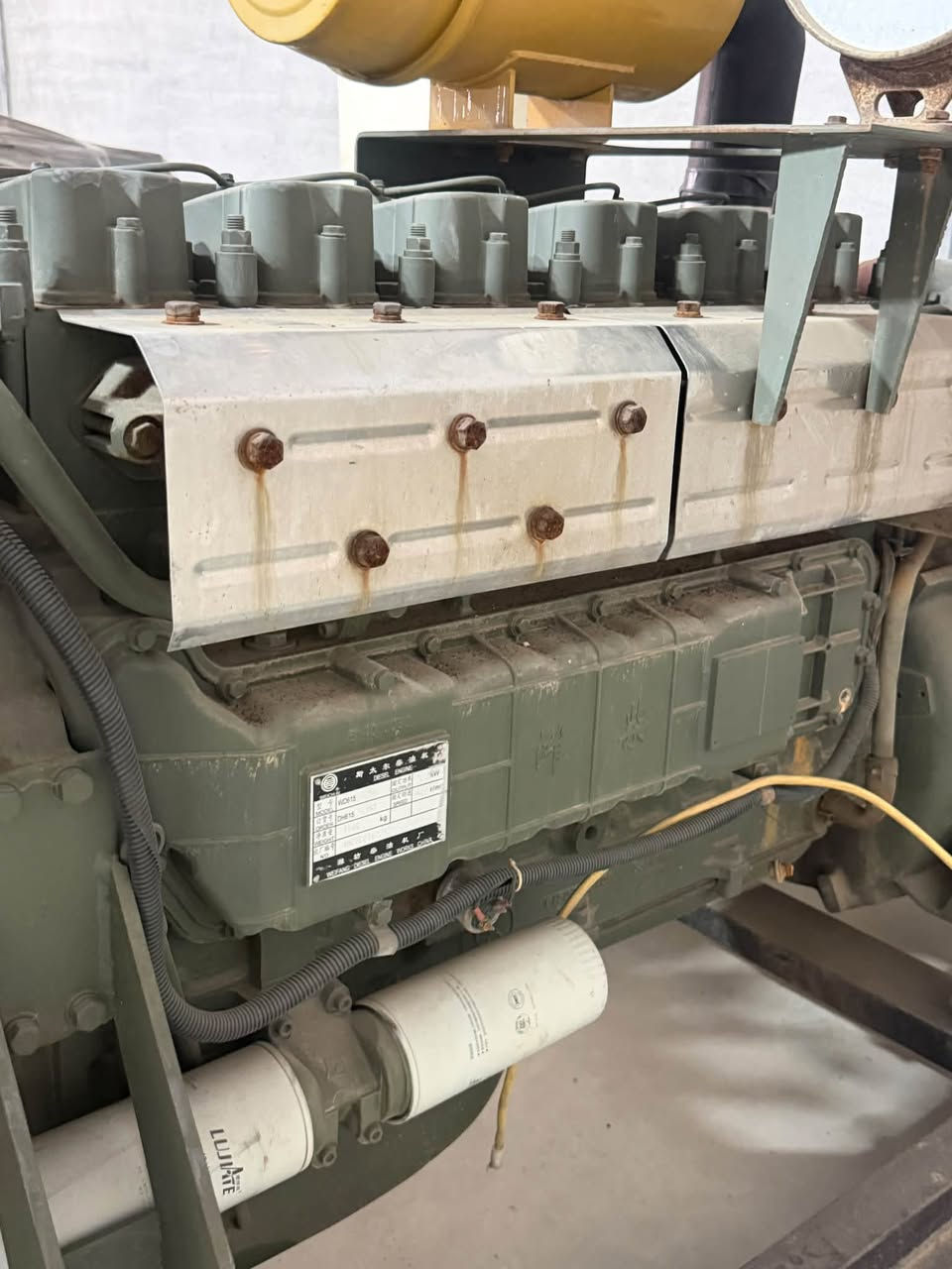 سلام عليكم اشتاير بلاد 12 ولف 6 سلندر 250kva عدد ساعات العمل 327 ساعه اخت الصفر مكفوله من صرف بخار 
عنوان كركوك يوجد توصيل 🚚 
***********
