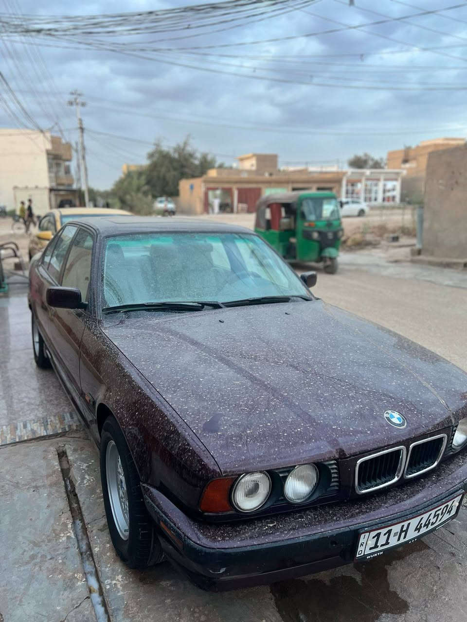 البيع بي ام حجم 525اصل 91رقم بغداد محرك او كير مكفوله شرط صبغ جمالي بجم عريض (السعر 75 ) وبي مجال مكان سياره ديالى خالص رقم***********
