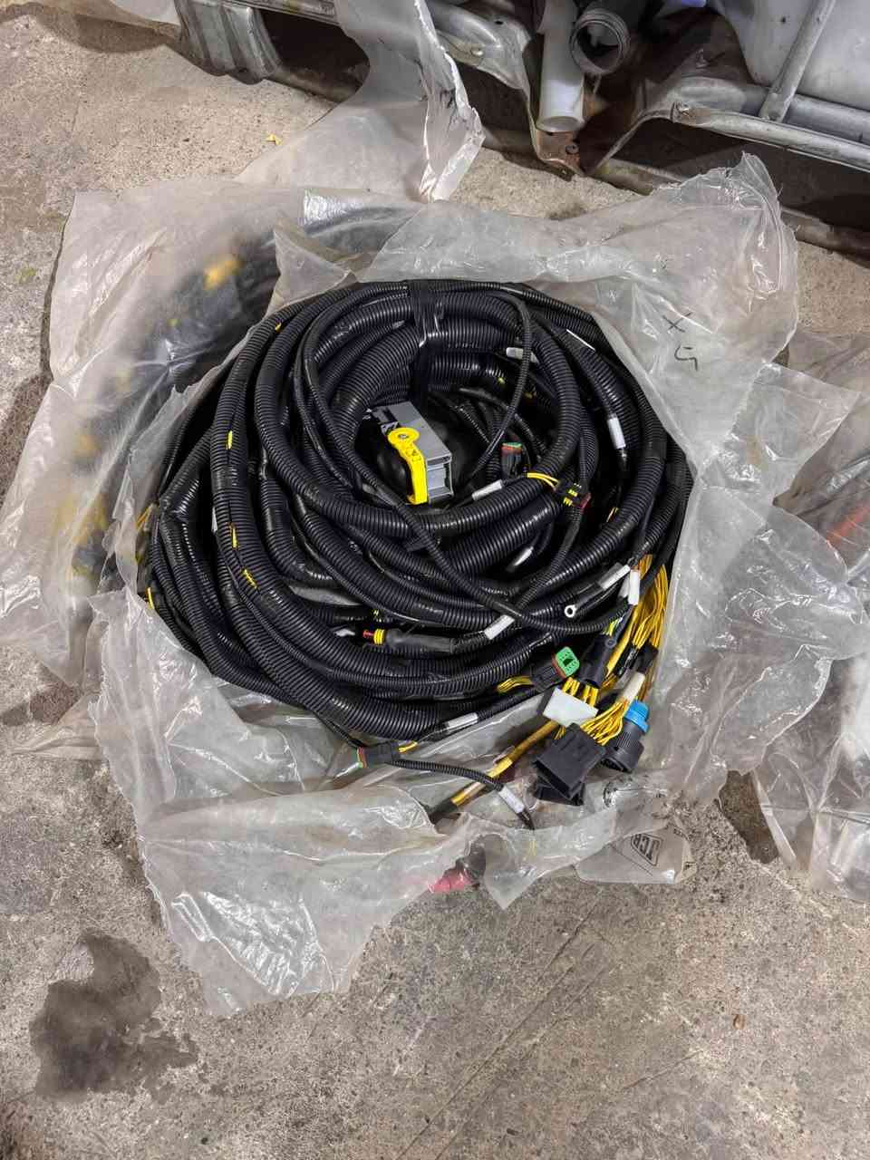 اطخومه وايرات جيسيبي اساكيبه كامل كلا بريطاني زيروات عنوان زاخو البيع جملا فقط ***********/***********

