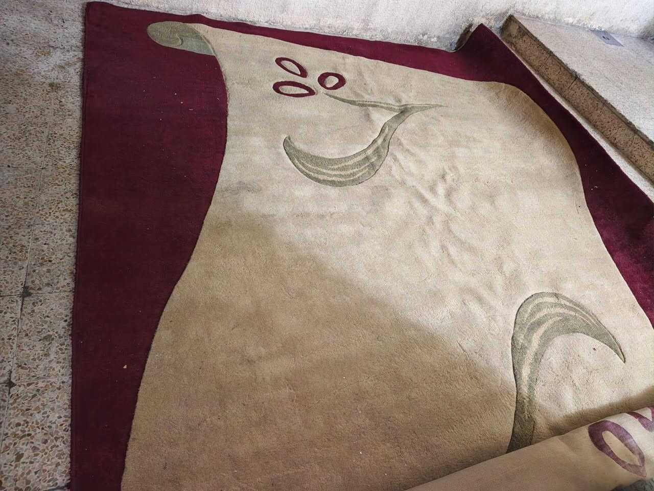 سجادة • مقاس ٣٩٥×٢٩٥ • تواصل خاص