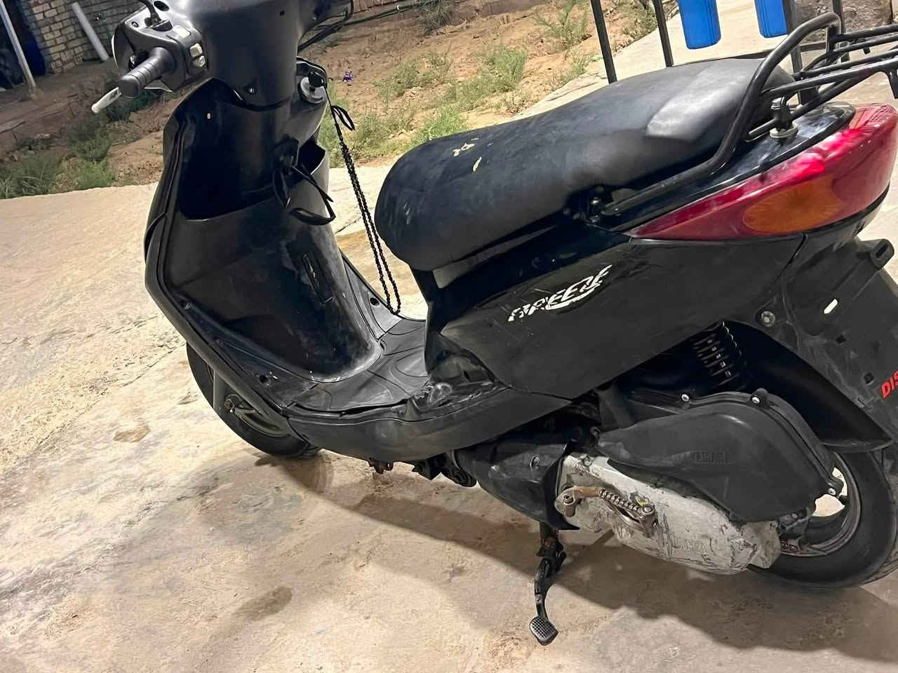 بثمنميه بيه مجال للطيبين ماشيه اربعه وعشرين مكينه ما مفتوحه نوزل خطين ***********

