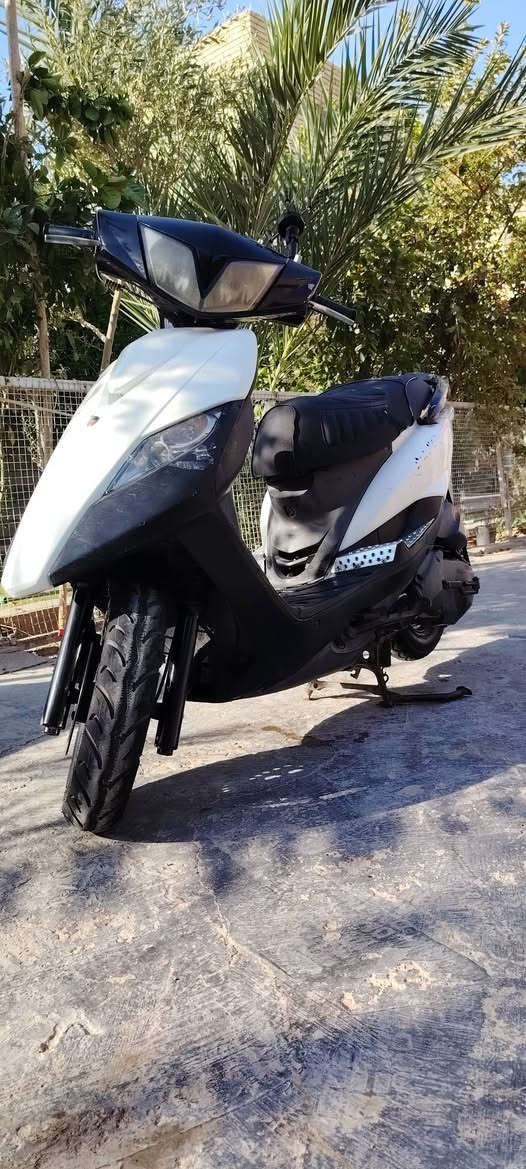 ثعلب للبيع ابلاديه كلشي مابيها كلشي شغال السعر 550 قفل قفلل بغداد الشعله ***********
