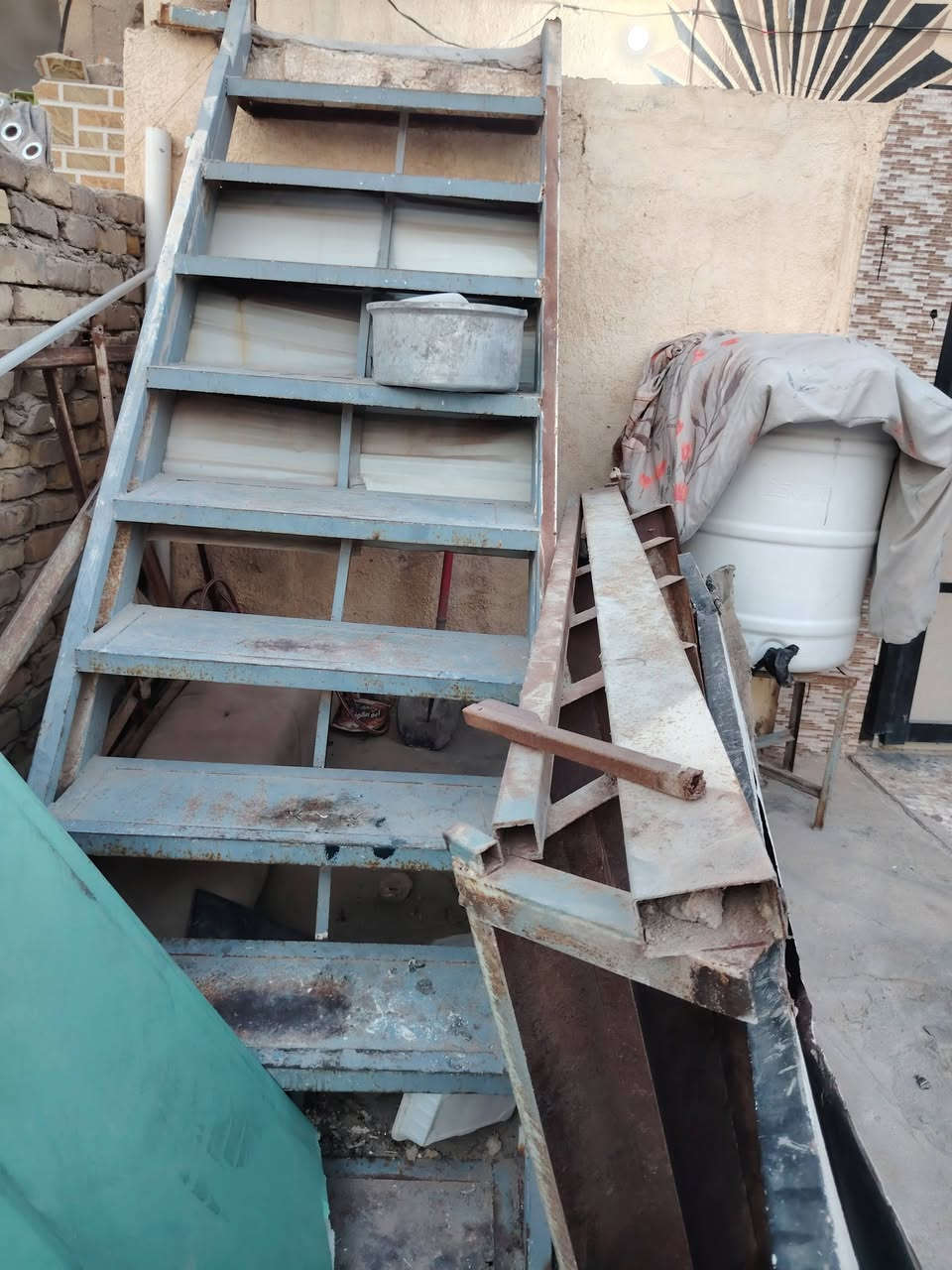 درج حديد تزكام 13 بايه 300بي مجال *********** واتساب النجف الاشرف شارع الحولي مقابل مجمع السلام السكني
