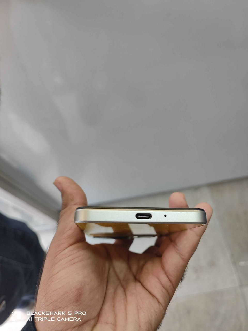 Nubia music
128GB
Ram 4+4
Zor xawena
Ashyay lagal nya
Kota nrxi 125 hazara 
***********
La karkukm gayandn haya bo hamu shwene
..........
Nubia music
128كيكا
رام4+4
بحالة الوكالة
بدون ملحقات
قفله125الف
مكاني كركوك توصيل متوفر لكل عراق
*********** كركوك, العراق

نص مكتوب في الصور:
- BLACKSHARK 5 PRO
- AI TRIPLE CAMERA
- BLACKSHARK 5 PRO AI TRIPLE CAMERA
- N ١١:٣٩ لمحة عن الهاتف اسم الجهاز nubia N الطراز Z2353 13 MyOS إسدار Android 13 سعة ذاكرة RAM 4 GB + 4 GB المعلومات القانونية ٨٦٨٦٥١٠٧٢٣٥٨٢١ IMEI ١ ٨٦٨٦٥١٠٧٢٣٧٨٦١٦ IMEI ٢ MyOS13.0.1_Z2353_AE رقم الإصدار ثماني النواة الحد SC9863A CPU ١,٦GHz الأقصى المجموع ١٢٨,٠٠ غيغابايت سعة ذاكرة ROM متوفرة ١١٠,٥٥ غيغابايت BLACKSHARK 5 PRO AI TRIPLE CAMERA