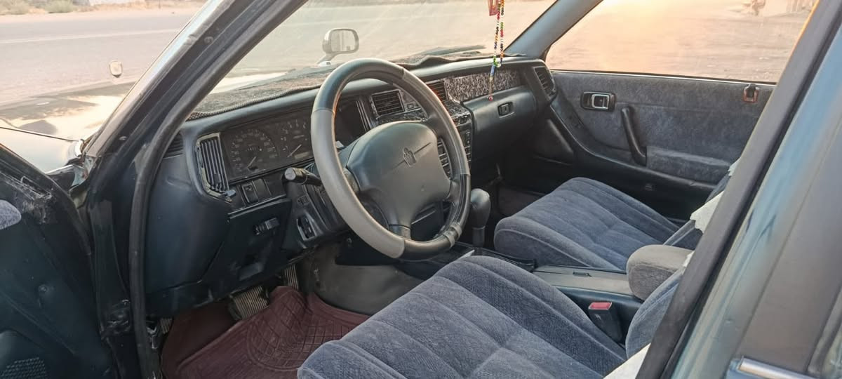 سلام عليكم 
كراون ارنب طويله
موديل 94 صلاح الدين 
محرك فيفيتي 2500
مكان سياره ديالى حمرين 
سياره صبغ عام؟
تبريد شغال 
رقم الهاتف 
***********
