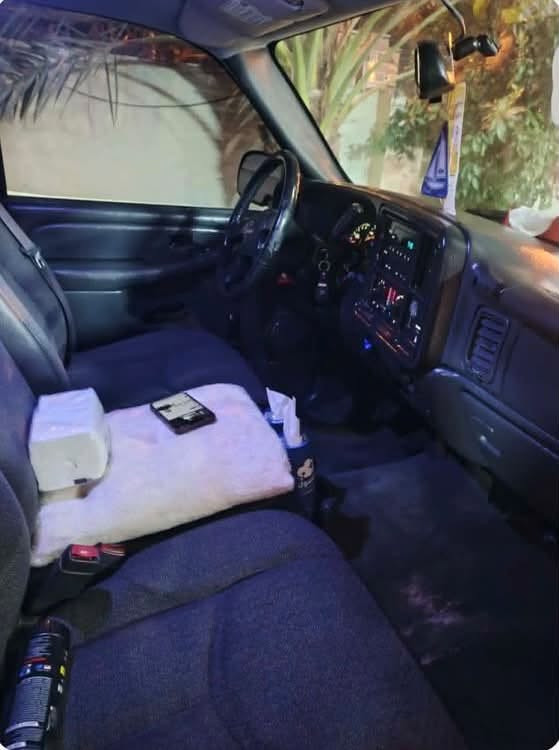 سلفرادو للبيع او مراوس 
موديل ٢٠٠٤ 
لون سمنتي 
معمره جديد شغل درجه أولى صدر حداديه تبريد تخم تاير 
سياره ماتنقص برغي منظومه غاز سياره حيل حلوه مرقم كامل رقم بغداد 
السعر ٨٥$ ورقه 
***********
