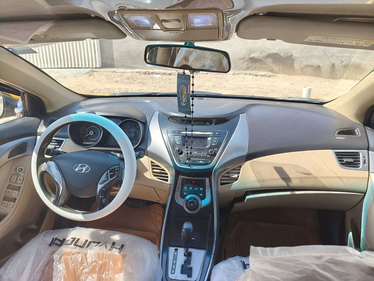 النترا موديل 2013 وارد امريكي مبدل بيها فقط باب العبري
مواصفات 
مكينة 1800 جديدة. 
كير جديد 
صبغة جديدة وحلوة 
تحكم ستيرن 
ليبر واحد    
سيارة جديدة رقم بابل 
مكان سيارة الديوانية
السعر 98
للاستفسار رقم ***********
