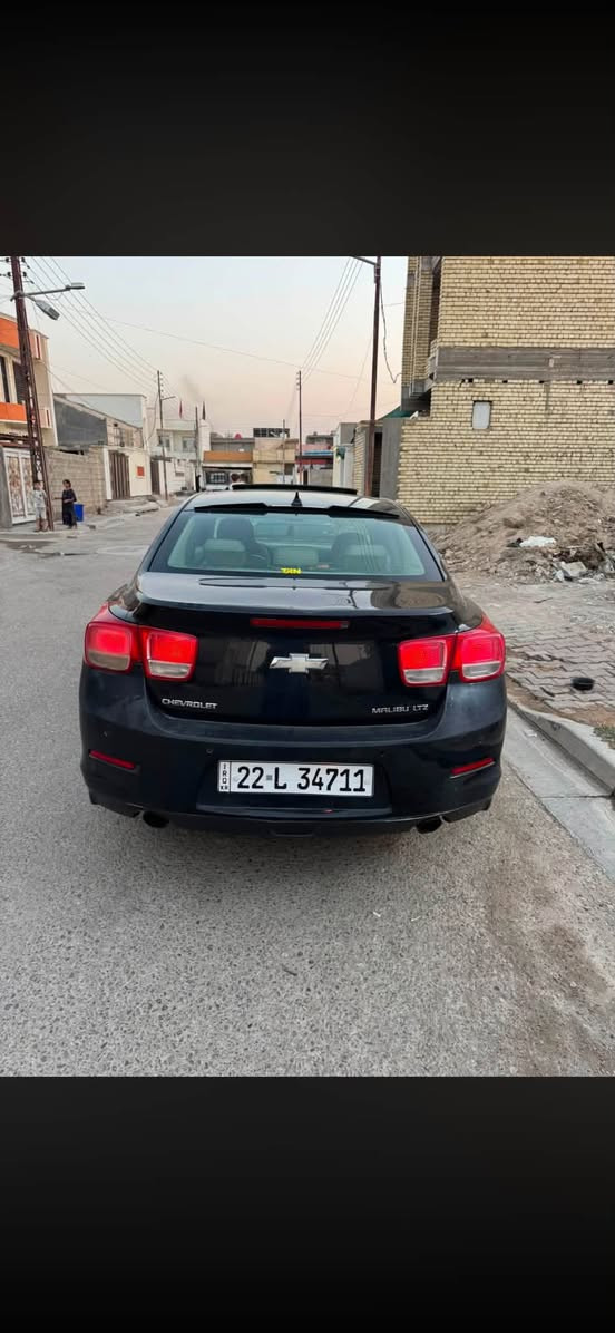 سلام عليكم ماليبوLTZ للبيع  ٢٠١٣ خليجي مكفولة كفالة عامة شركة المنصوري صبغ ربع البنيد اثر شخوط سيارة نضيفة شادلهة محرك وكير جدد  تبريدهه ثلج الصدر الامامي حالة متوسطة محرك ٢٤٠٠ المرغوب سيارة فول مواصفات السعر ٧٢ وبيهة مجال العنوان بغداد ***********  وبيه طخه موضحه بلصور
