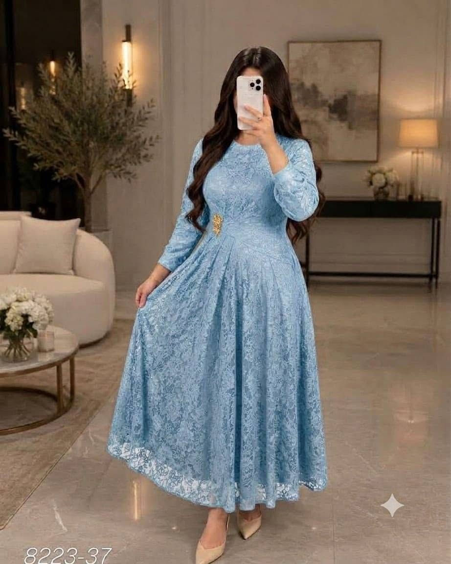 فستان مناسبات كيبور 😍
للحجز ***********
السعر ٣٧ الف
  نوع الخامه كيبور مبطن تركي 
المقاسات   38-40-42-44-46-48
لمسة

نص مكتوب في الصور:
- 8223-37