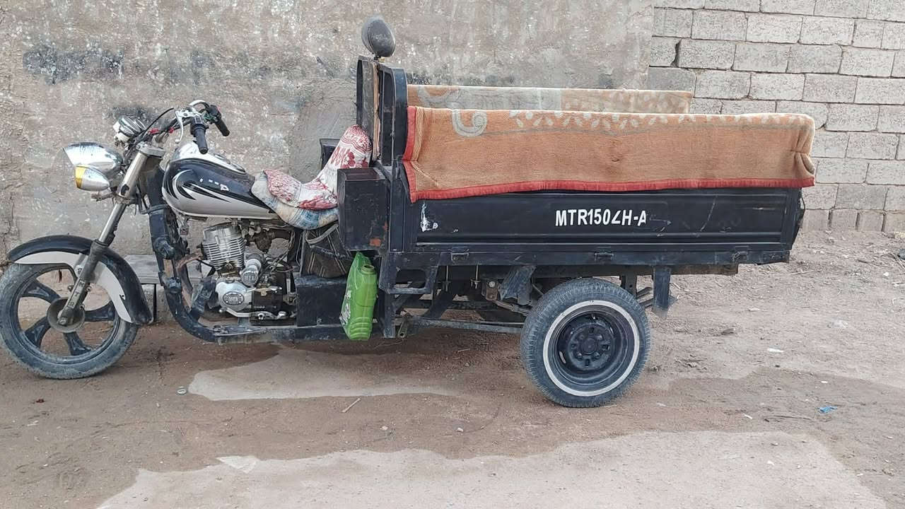 سلام عليكم للبيع مكينه ناعمه وحلوه كلشي مابيه بس فطر جوه الدوسه وملحومه دراجه ماعايزه شي اوراق اصولي اصولي 1250 او بيه مجال ***********
