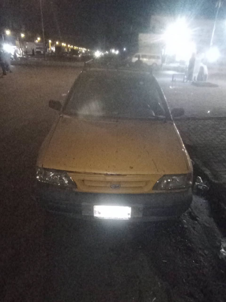 للبيع سايبا 12 بسمي تحويل مباشر كسرها كدام العين 
كير ومحرك مكفولات كهربايت كله شغاله 
يرادله ترتيب السياره سعر 18 ورقه مكان بغداد المدينه او حي البتول
