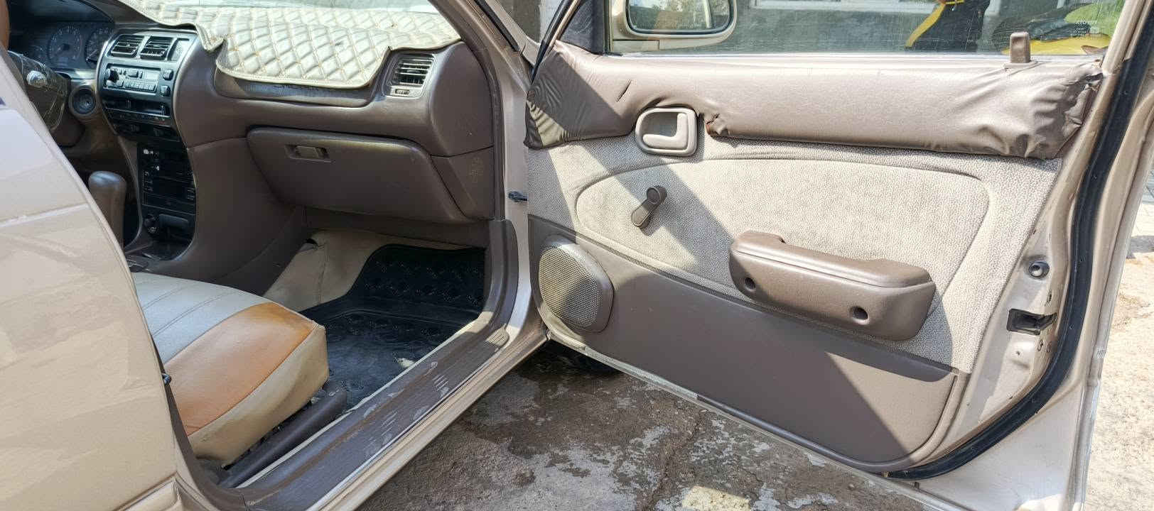سلام عليكم سياره كورلا للبيع يسره بلاد مكفوله من العيب الشرعي والضربه رقم بغداد مشروع وطني شرط تحويل سياره جاهز مال جناي تخم تاير حداديه كهربائيات كله شغاله مكينه1800 عنوان الكوت دجيلي شراي يتصل وبي خير ويدلل***********مكلف بل نشر
