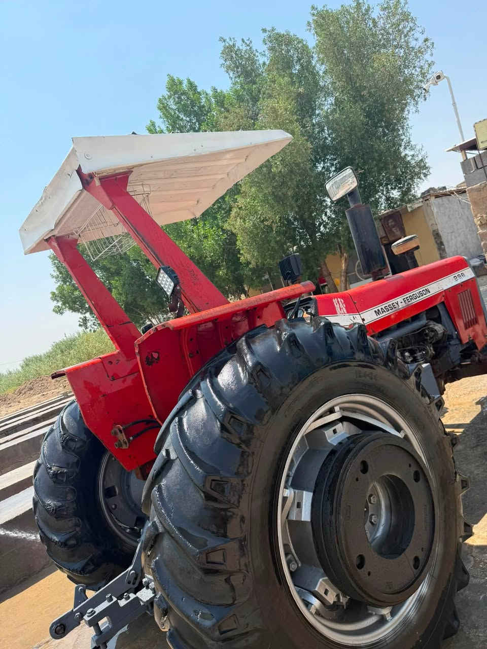 فوركسن  تمساح موديل ١٩٨٩ رقم واسط سنويه ٢٠٢٩شرط تحويل 
واسط قظاء الزبيديه 
***********
***********
