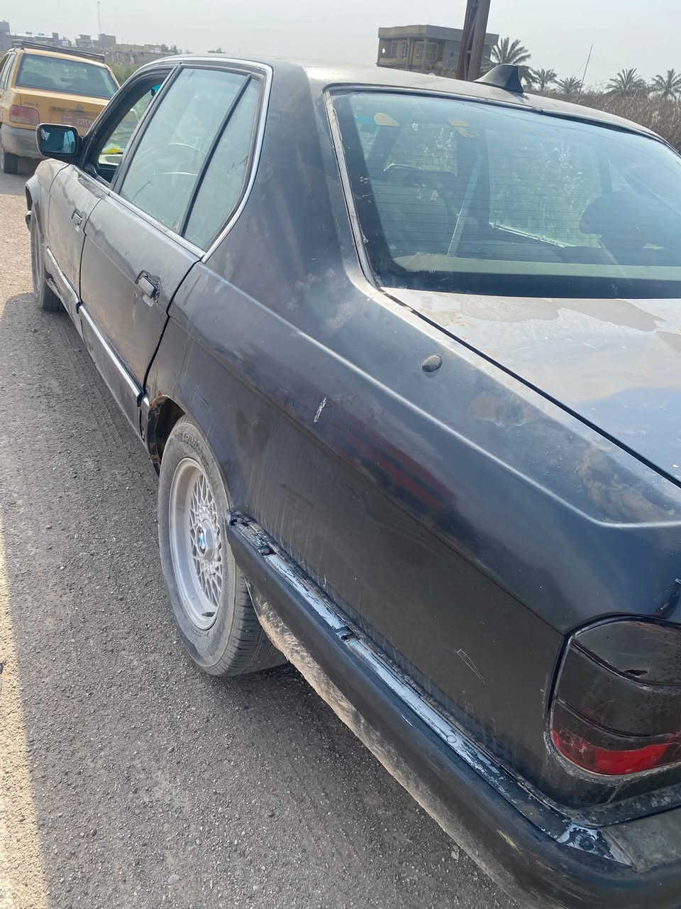 بيع مستعجل 
بي ام 730 موديل 93 رقم انگليزي سنوية بأسمي رقم بغداد 
سعرها 30 ورقة وبيها مجال بسيط 
مكاني بغداد جسر ديالى 
***********
