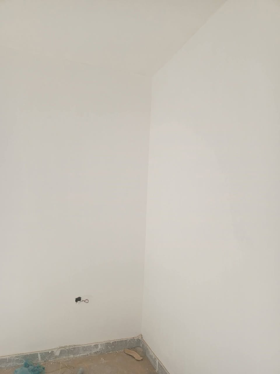 من رخصت لادمن هاذه شغلنه    وسعار امناسبه كادر كامل متفرخين حالين ***********نتكون من 4خلفات من الحله

