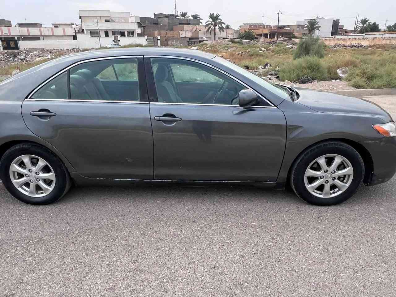 كامري ٢٠٠٧ • مكينه وكير مكفول • رقم ديالى