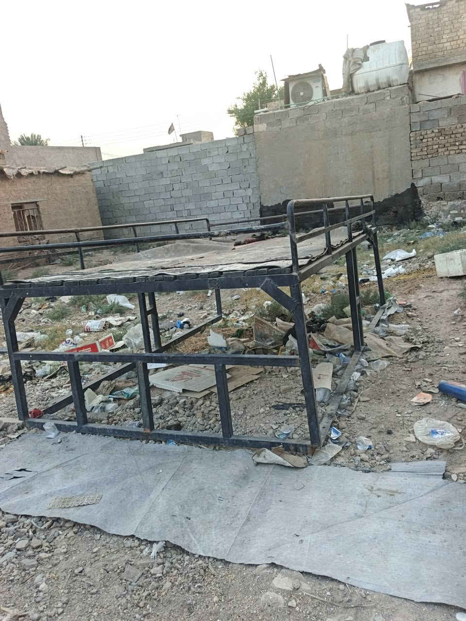 سلام عليكم  للبيع سيبايه مال كيا حمل سبعه جنكال جديده
سعر 250 وبيها مجال. ***********
