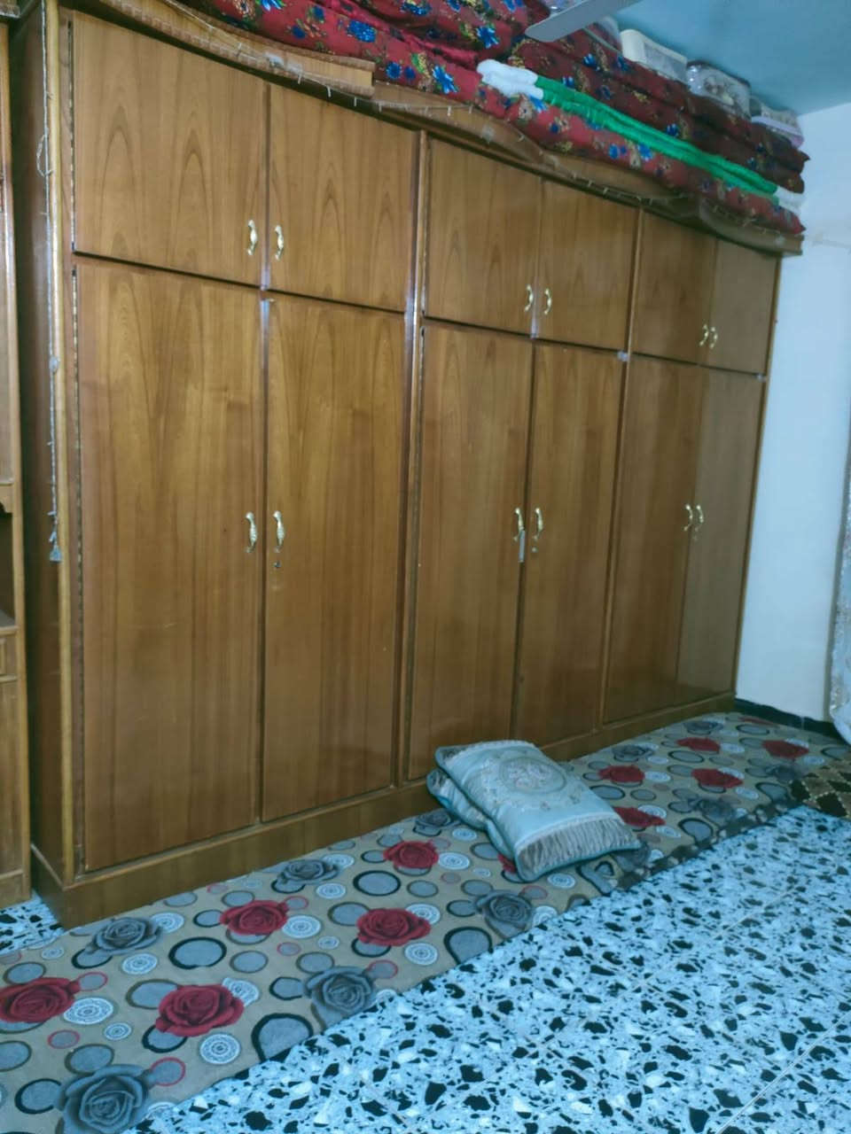 من رخصت الادمن
غرفه خشب للبيع السعر 600وبيها مجال للشراي غرفه مرتبه نقصها فقط جربايه جزيره الخالديه بوبالي للتواصل واتساب *********** موجود خاص👍🏽
