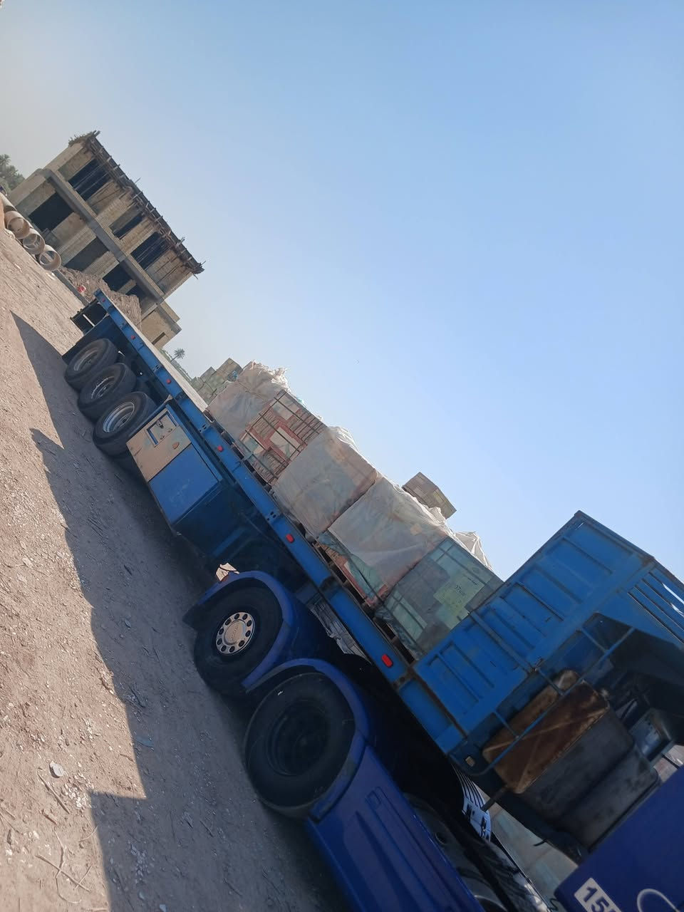 عربانه للببع حداديه السبطين شاصي ١٦ دنكير ١٣تايرات نص عمر هواءوكهربائه وبريك كله جديد طول ١٢ ونص مقفوله من الفطر مكان العربانه بابل المسيب***********
