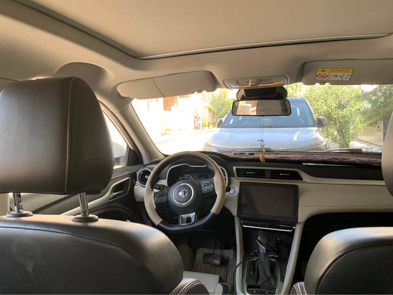 Mg zs 2023 luxury 
فول مواسەفات 
٥ كامێرە
پانۆراما
تەنها ٢١ هەزار ڕۆشتوە 
كوشن جلد و هیتەر
زۆر مواسەفاتی تر

بێ بۆیاخ تەنها سەقفی كەمێك پیدی ئاڕی كەیە لە كاتی بارا وای لێهاتوە هیچ پێوەی دیار نییە 
ماڵی دۆستە و بە ناوی خۆمەوەیە

***********
***********
What’s up VS viber 

نرخی ١٢٨ و مەجال السليمانية, العراق
