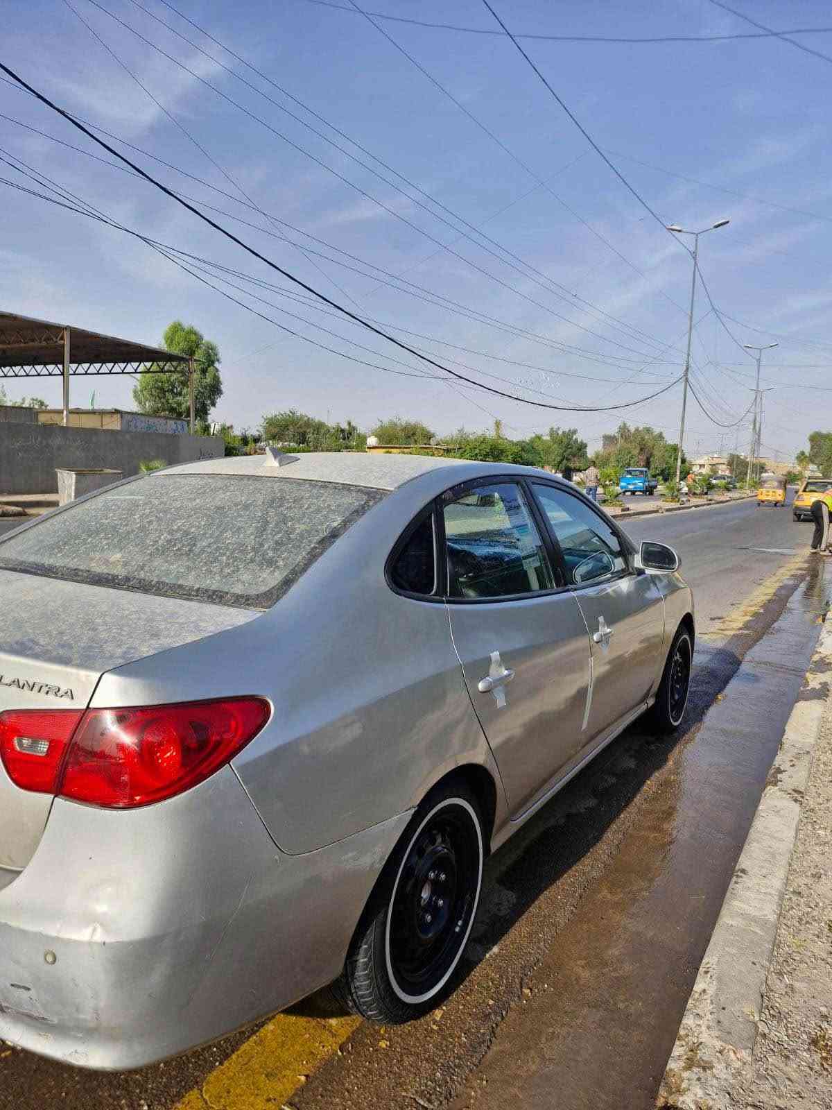 السلام عليكم

النترا أمريكي ٢٠١٠ مكينه 2000 بيها بداية تنقيص يعني كل ألفين ميل تنقص نص قطره حادثها جاملغين وباب اني ابيعلك صفحة العبري وجاملغ غير هذا مابيها مكفول السيارة خير من الله مابيها كل نقص ماشية ١٧٩٠٠٠ ميل غرفتها جديده تخم تاير جديد ويل اصلي مال حاوية 

للبيع او مراوس مكان بغداد الشعلة السعر ٩٠ورقة وبيها مجال رقم ***********/*********** بغداد, العراق
