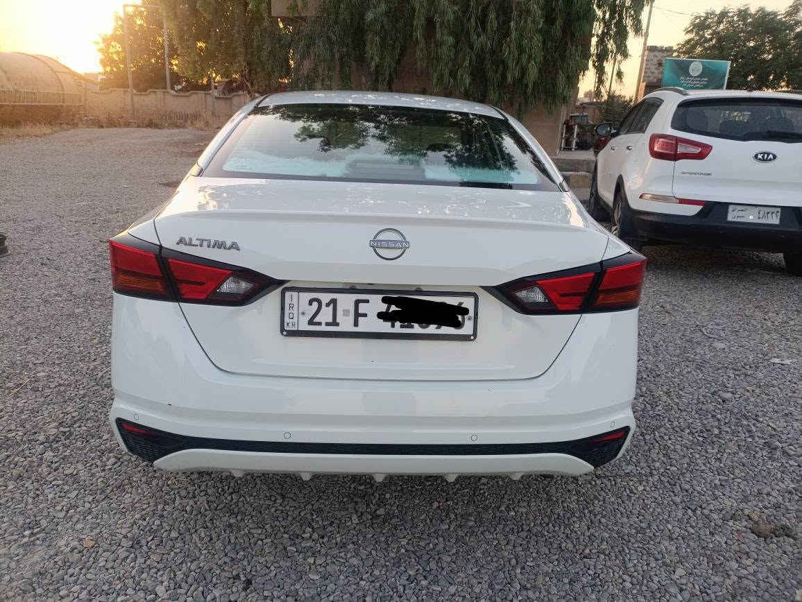 نيسان ئالتيما وارد امريكي موديل 2023 مواسفات S گيرمحرك تبريد مكفولات ماشي 43 ميل رقم سنه وي جديد لحد 2030 بسمي شرط تحويل وكاله مكان سلماني كلار 
*********** كالار, السليمانية
