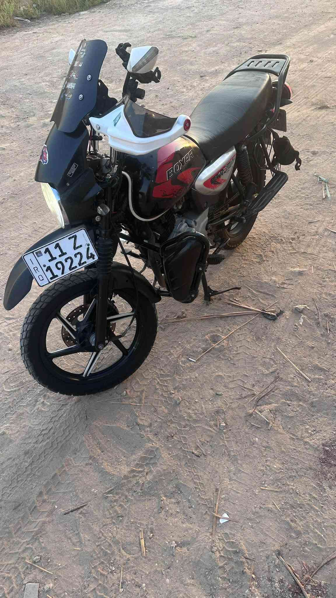 ‭***********‬سلام عليكم بوكسر جبلي للبيع موديل 23 شهر 12 رقم وسنويه نگليزي  بغداد تحويل مباشر كهربائيات شقاله كلهه لايت زنون صطاب خلفي ابو اللد دشبول لكتروني وبعد بيهه اضافات محرك مجفت الدراجه اي نغص ماكو بيهه السعر 2100 مكان بغداد متواجد واتساب او اتصال عله نفس الرقم
