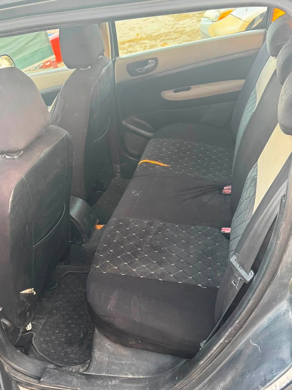 السلام عليكم بيجو 307 موديل 2007 المواصفات معروفه والسونار مرفق في المنشور كير محرك شرط رقم اربيل تحويل مباشر 

السعر 60 وقابل للتفاوض بشيء قليل مكان السياره العلم. للاستفسار الاتصال على الرقم التالي ‭***********‬
