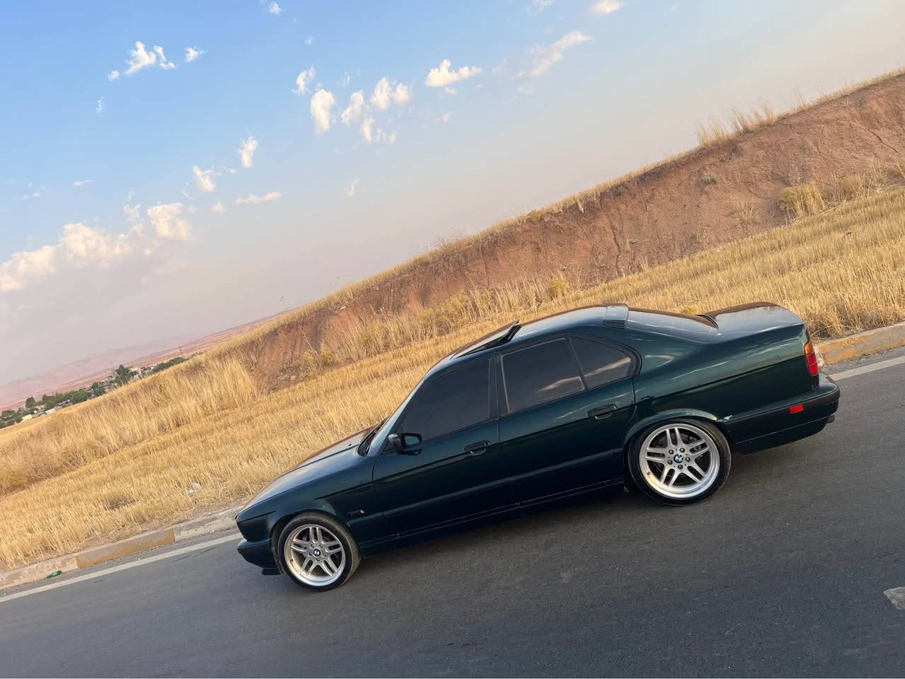 سەرەتا ماشاالله لەمالی هەموو لایەک

bmw525i 

ئارم پلاستیک سلیمانی

بیئم ٥٢٥ مەکینە کەپس

گیر عادی 

مۆدیل ١٩٩٣

فول فول گیر عادی بێزارەلەقوەت

جام کارەبا

سلایت

تەبرید ساردوو گەرم

abs 

کامل کراوە بە M 

ویلو تایەی M18 لەژێرا

لایت ئەلقە زینون

ناو فۆرمیکا

دەبل ئیرباک

تەبرید لەمس

تیبینی:موس ،براوە،وەگەراو،ئارم ئەوەلیاتبە غرامە،هەر هەمووی بەشەرت 

تکایە تکایە مشتەری نیت تیل مەکە 

ژ.*********** كويسينجاك, أربيل
