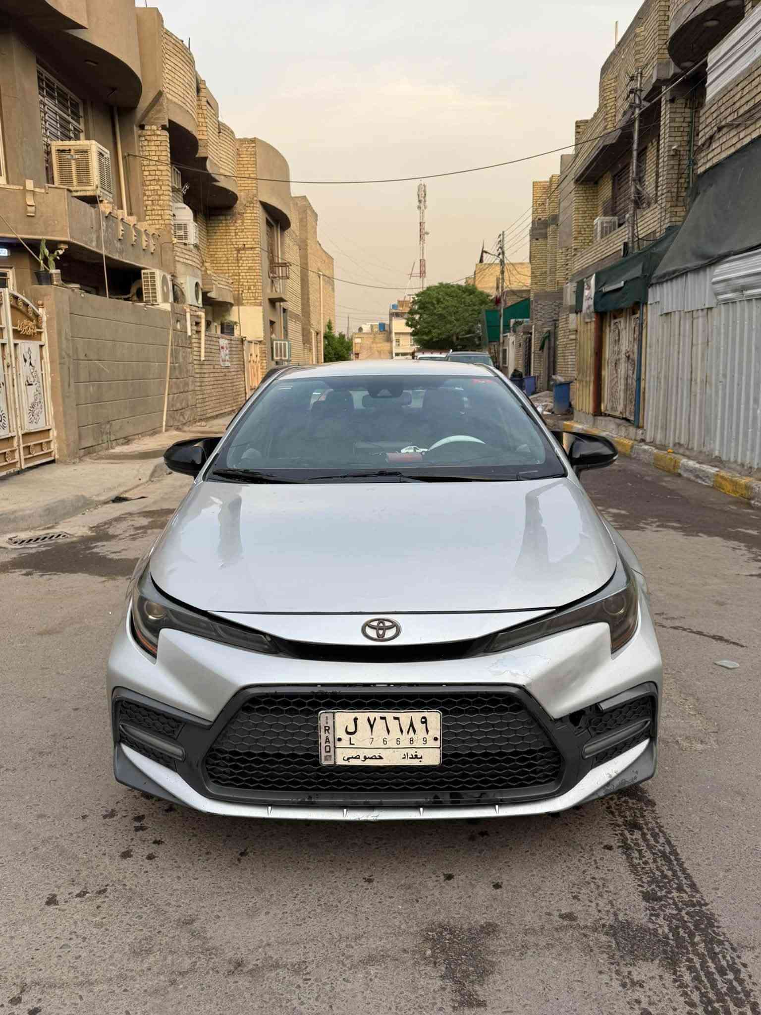 السلام عليكم 
كورلا موديل ٢٠٢١ se السياره مواصفات معروفه مكينه ٢٠٠٠ صور الحادث مابيه تبدلي وايرباك سليم بدون دواخل وصارت طخه عندي هنا بالعراق بنص البيبان السابق والورا 
بيه ملاحضات بسيطه السعر ١٣٥ مكان بغداد السياره ب شهر ال ٢ تصير حره 
***********

نص مكتوب في الصور:
- BidFax.info