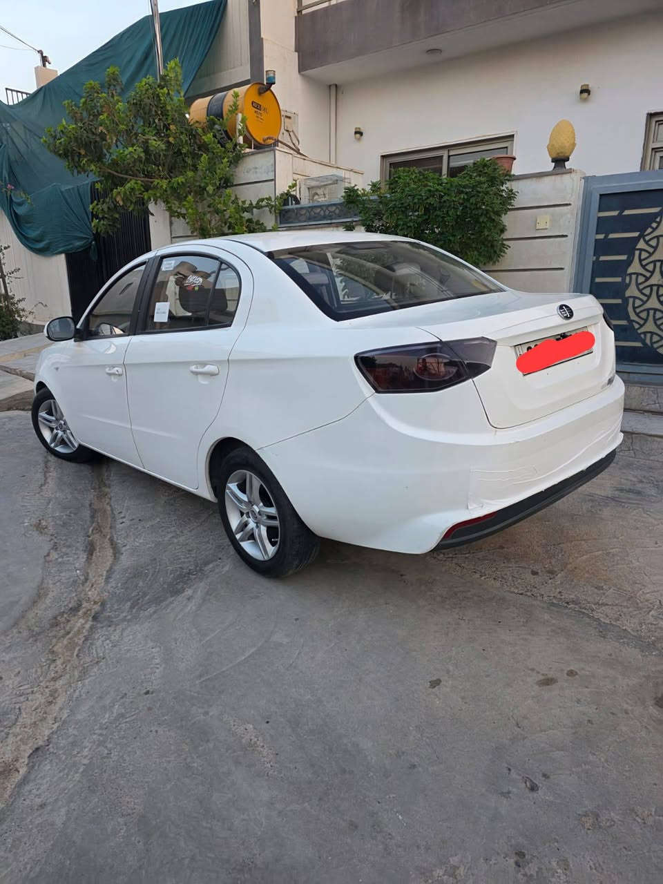 فاو اولي موديل 2013 رقم اربيل اوتوماتيك بدون صبغ بدون تبديل . كير محرك خير من الله . تبريد شغال . طخم صدر جديد تايرات جديدة سنوية تنتهي 2028  . السعر 55 وبي مجال  حك جيتك . 

العنوان كركوك تبة خلف دائرة الكهرباء 

***********
