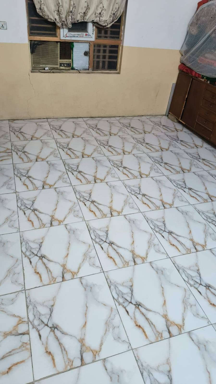 بيت للبيع • ١٠٠٠م • ٢٥٠م