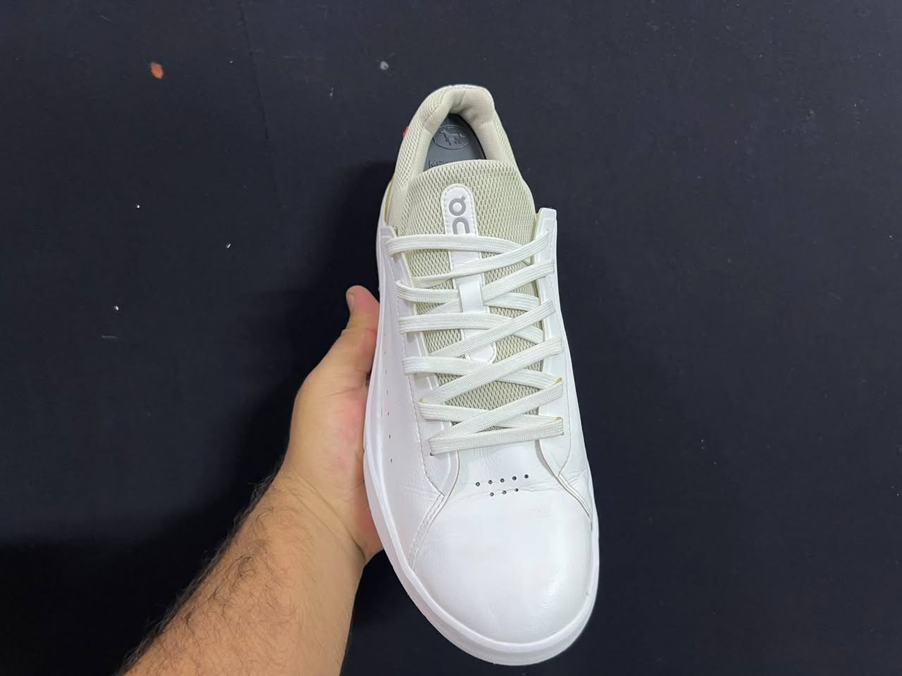 (أون كلاود ذا روفر سنتر كورت) باله اصلي قياس 44.5 توصيل 5
واتساب ***********
