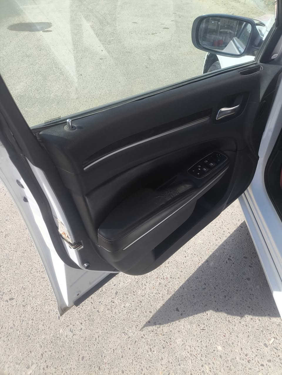 سلام وعليكم خوان وباما موديل ٢٠١١ للبيع سياره بسمي وارد كندي داخله كلين بيها بارد فقط فول عده لفتحه مكاني البصره سعر ١٦٥ بيه مجال بسيط ***********
