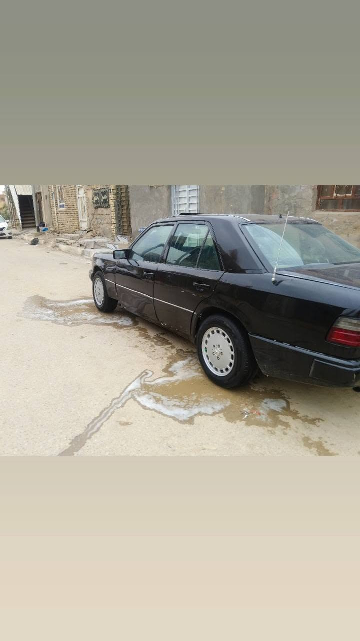 *********** مارسدس لبيع نضيفه مكينه كير بجيس مكفولات رقم نكلزي دولي تحويل ثاني يوم سياره جاهزه خير من لله سعر 28بيهاه مجال نا صريه مركز اذا ماتشتري لا تكلي جايك وماتخلي ابيع راحمه الولديك

