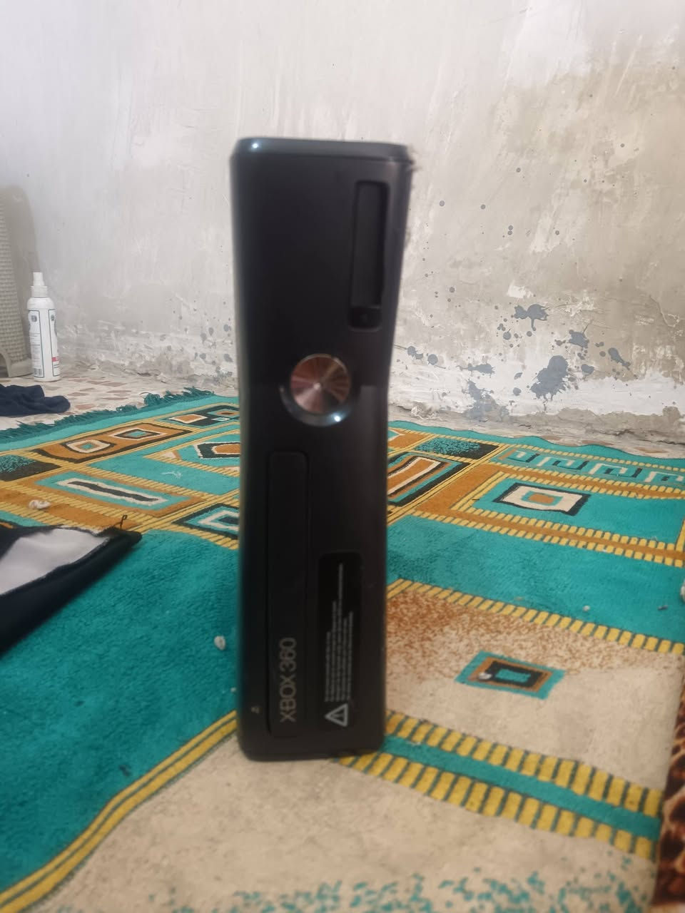 xBox 360 فول نضافه وياا هارد واربع جوستكات سعر 100 الف
***********
