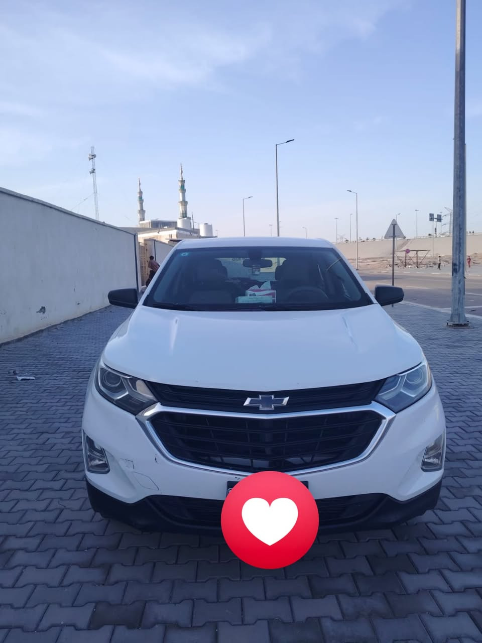 -شوفرليت كوينكس 2019 لون ابيض وارد أمريكي كفاله عامه من الحادث ولصبغ 

-رقم بصره انكليزي تحويل ثاني يوم

-المحرك: 1.5 لتر Turbo
 
-الدفع: AWD (دفع رباعي تلقائي) - ممتاز. 

-السيارة كفالة عامة وممتازة ونظيفة وتشتغل 
بدون مشاکل.
 
 - سياره بصمة

- شاشة لمس  Apple CarPlay / Android Auto حساسات خلفية + كامیرا خلفية دفع رباعي (AWD) للثبات في المطر.

-بصمات ابواب اربعة
- السعر 135وبيه مجال حك الجيه
- ⁠***********
