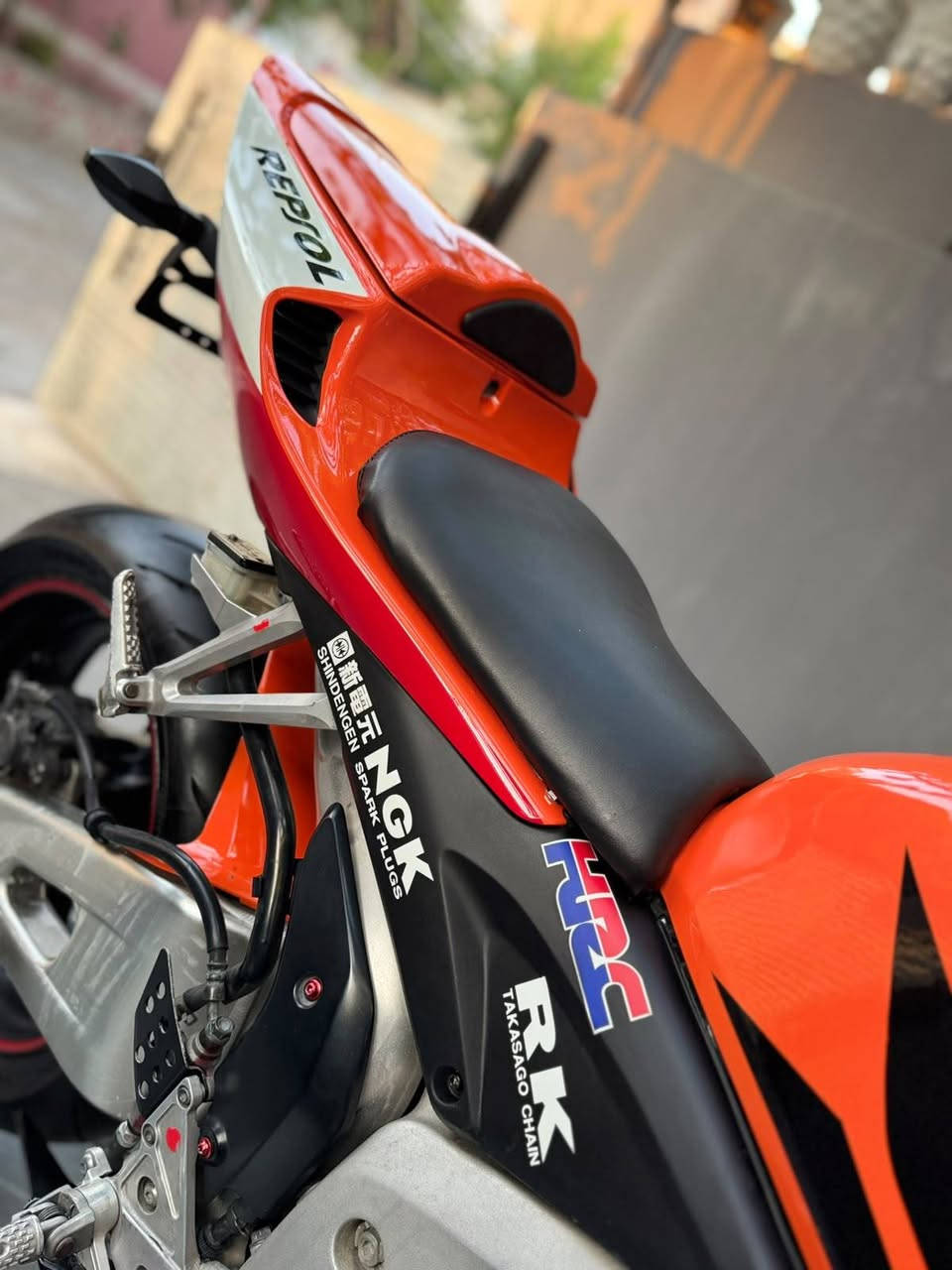 سلام و عليكم
للبيع -Cbr 600 Rr✅
موديل 2006
كفاله عامه 
ماشيه 65 الف
عليهه ادامه كامله والنضافه شوفه عينك ميحتاج اسولف بيهه 
كلشي بيهه ع بلاد 
مكان الدراجه سليمانيه 
سعرهه 34 وبيهه مجال للطيبين❤️
(***********)
