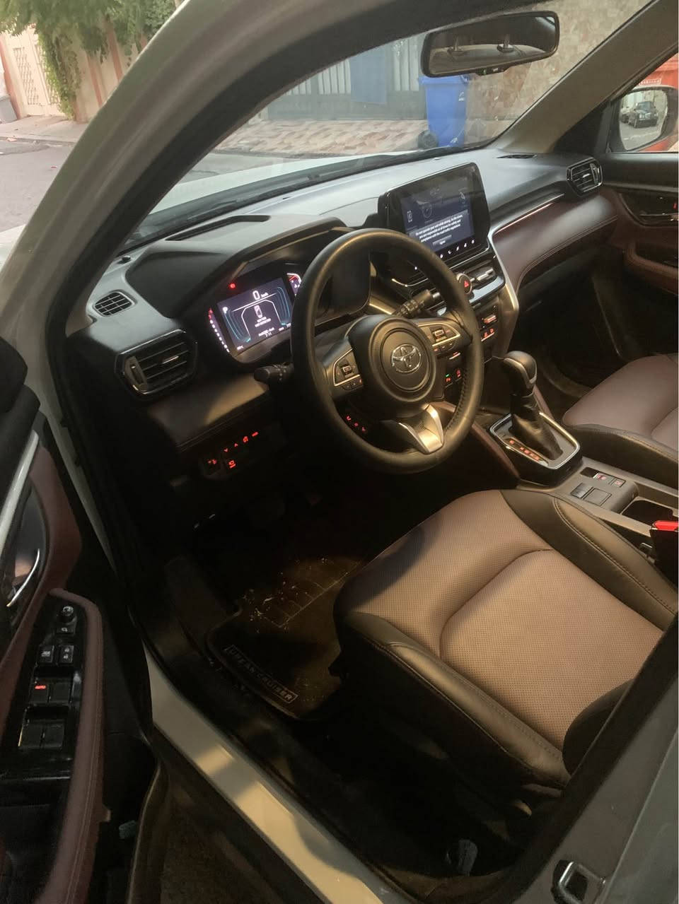 Toyota urban crus صفرى شه ريكه مواصفات فول قپات موديل ٢٠٢٦ ره قه مه ٧ هه زار روشتيه هايبريده هيچ هيچى نيه سه ياره كه به شه رت زه مانى له گه له *********** أربيل, العراق

